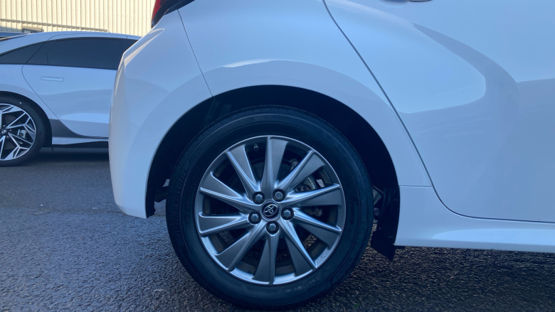 Toyota Yaris 1.5 Hybrid Icon 5dr CVT Hybrid Hatchback